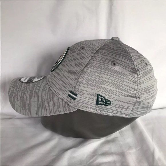 Philadelphia Eagles 39Thirty NFL Sidelines S/M Cap - Picture 6 of 12